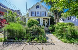 8 Lafayette Ave, Summit City, NJ 07901-1515