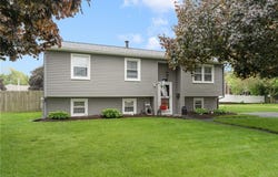16 Westwood Drive, Warwick, RI 02889
