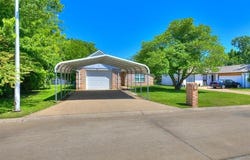 606 W 19th Street S, Claremore, OK 74019