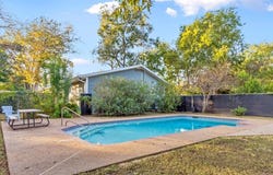1809 Main ST, Bastrop, TX 78602
