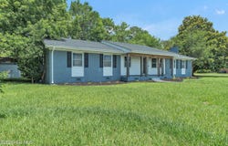 401 Oakwood Avenue, Jacksonville, NC 28546