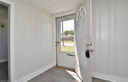 137 W Aurora Road, Northfield Center, OH 44067