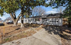 33 Woodbury Forrest Drive, Hampton, VA 23666