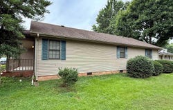 53 JAMES Drive, Metropolis, IL 62960