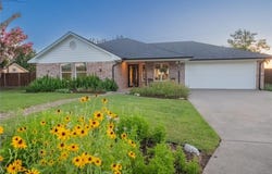 473 N Sierra Trail, Pilot Point, TX 76258