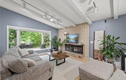 1413 Chateaulin Lane, Burnsville, MN 55337