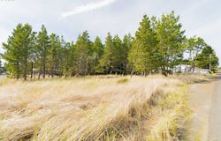 29507 I ST, Ocean Park, WA 98640
