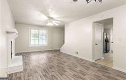 6117 Creekford, Lithonia, GA 30058