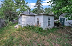 3230 Highgate Avenue SW, Wyoming, MI 49509