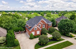 12727 Crestmoor Cir, Prospect, KY 40059