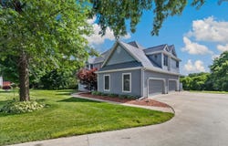 301 Fieldstone, DIXON, IL 61021