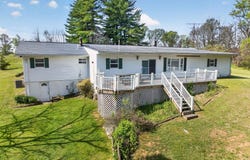 6679 MARTINSBURG Pike, SHEPHERDSTOWN, WV 25443