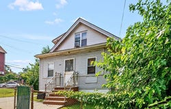 124-18 7th Avenue, College Point, NY 11356