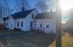 52 Main Street, Thomaston, ME 04861