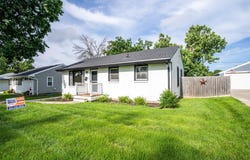 832 19th Street, West Des Moines, IA 50265