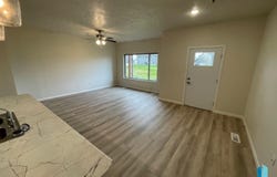 9308 W 32nd St, Sioux Falls, SD 57106