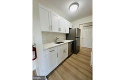 16-B E DAISY LA, MOUNT LAUREL, NJ 08054