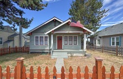 117 W 10th St, Port Angeles, WA 98362