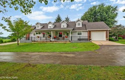 851 Highland Lane, Crossville, TN 38555