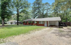 912 West Street, White Hall, AR 72602