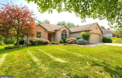 960 WOODLEY DRIVE, MECHANICSBURG, PA 17050