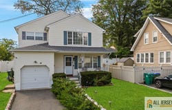 19 Edgegrove Street, Edison, NJ 08837