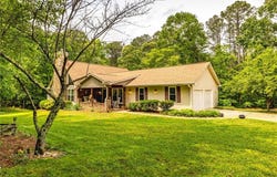 130 Brooklet Way, Brooks, GA 30205