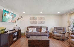 415 CAROL CT, Molalla, OR 97038