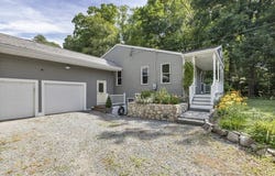2136 Winthrop St, Dighton, MA 02764