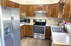 4406 NW 52nd Ter, Topeka, KS 66618