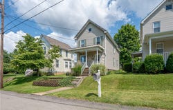 321 W Keeling Ave, Derry, PA 15627