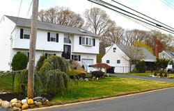 1142 Brookdale Avenue, Bay Shore, NY 11706