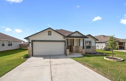 413 Hunter Loop, Bertram, TX 78605