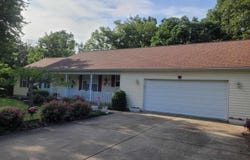 34 WESTWOOD Drive, Mt Vernon, IL 62864