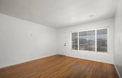 1058 10th St, Imperial Beach, CA 91932