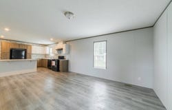 17 Kingston, Hastings, NE 68901