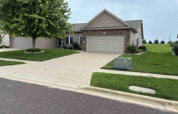 1316 CALVIN Drive, Washington, IL 61571