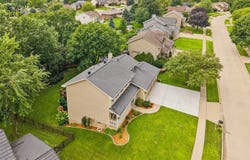 8006 Dellwood Drive, Urbandale, IA 50322