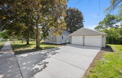 1201 Shady Lane, Tecumseh, MI 49286