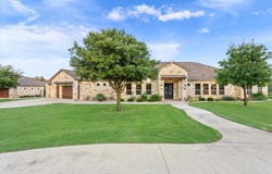 535 Creekside DR, Salado, TX 76571