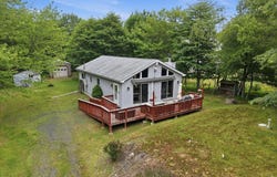 10 Lenape Trail, Albrightsville, PA 18210