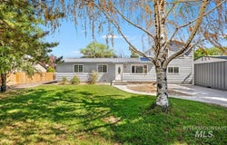 377 Maple, Hansen, ID 83334-4967