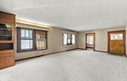 1915 E 5th Street, Anderson, IN 46012