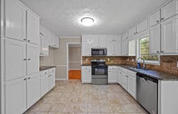 2979 Sweetbriar Walk, Snellville, GA 30039