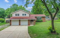 158 WINCHESTER Way, GREEN BAY, WI 54302-4458