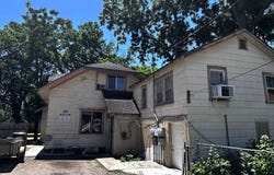 624 Bluemont Avenue, Manhattan, KS 66502