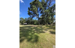 1115 E Front, DeKalb, TX 75559