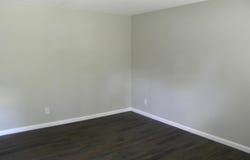 5202 Rookwood Ave, Louisville, KY 40218