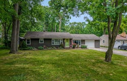 5674 Brunswick Boulevard, Waterford, MI 48327