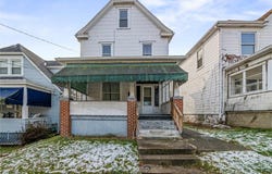 325 Walnut St, Vandergrift, PA 15690